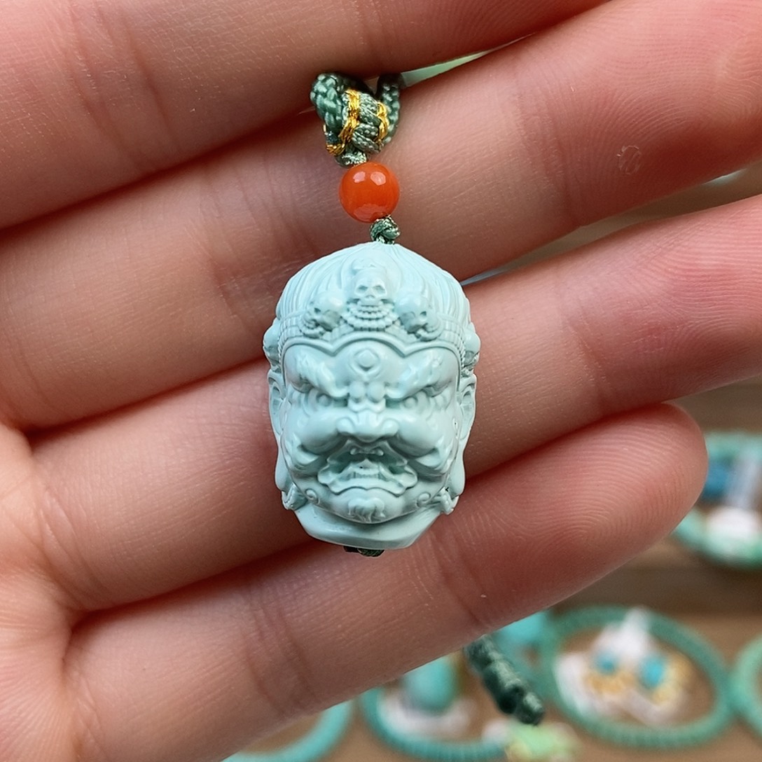 绿松石雕刻未镶嵌