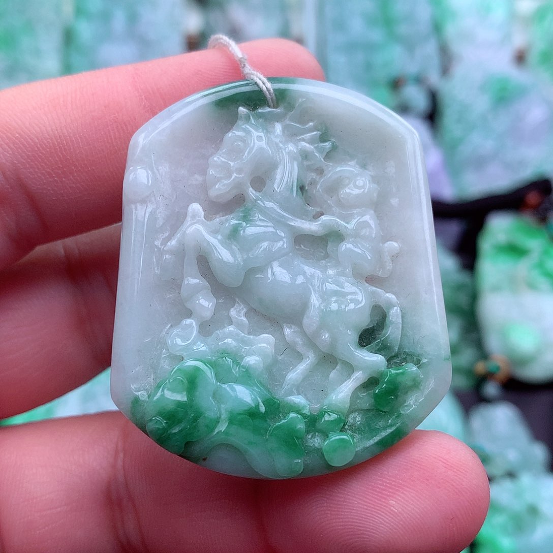 翡翠吊坠(不含链)未镶嵌
