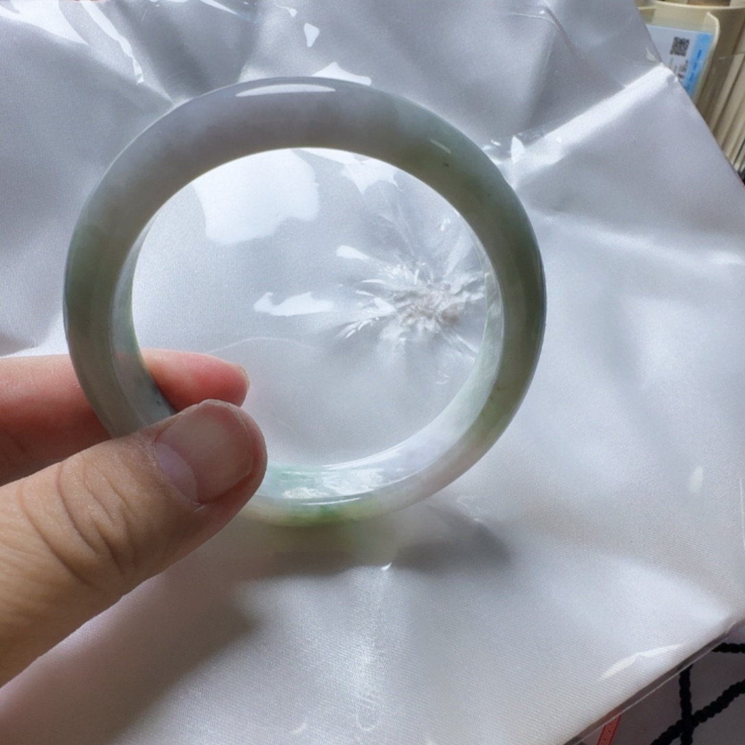 翡翠未镶嵌手镯翡翠