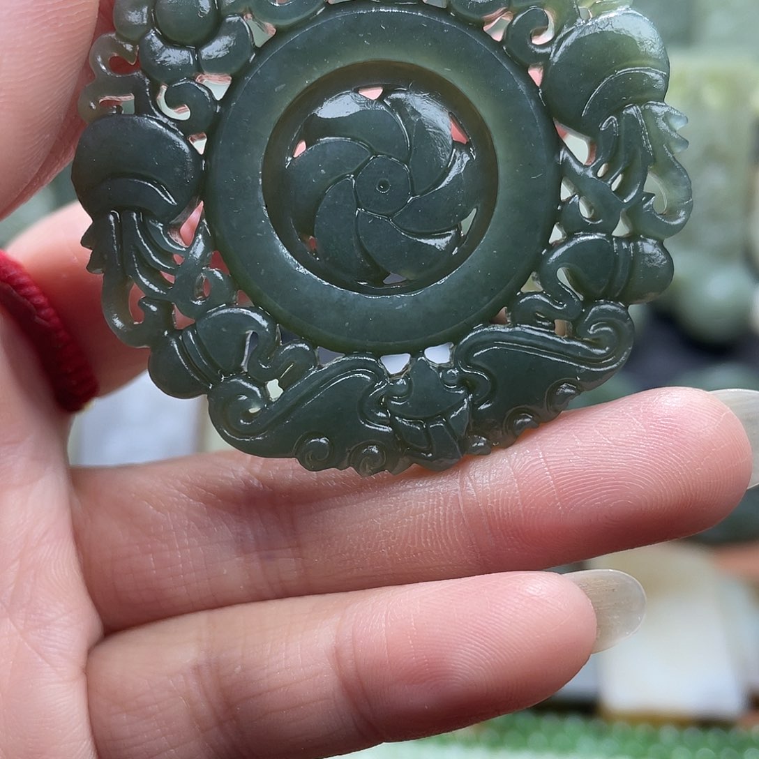 和田玉未镶嵌吊坠(不含链)