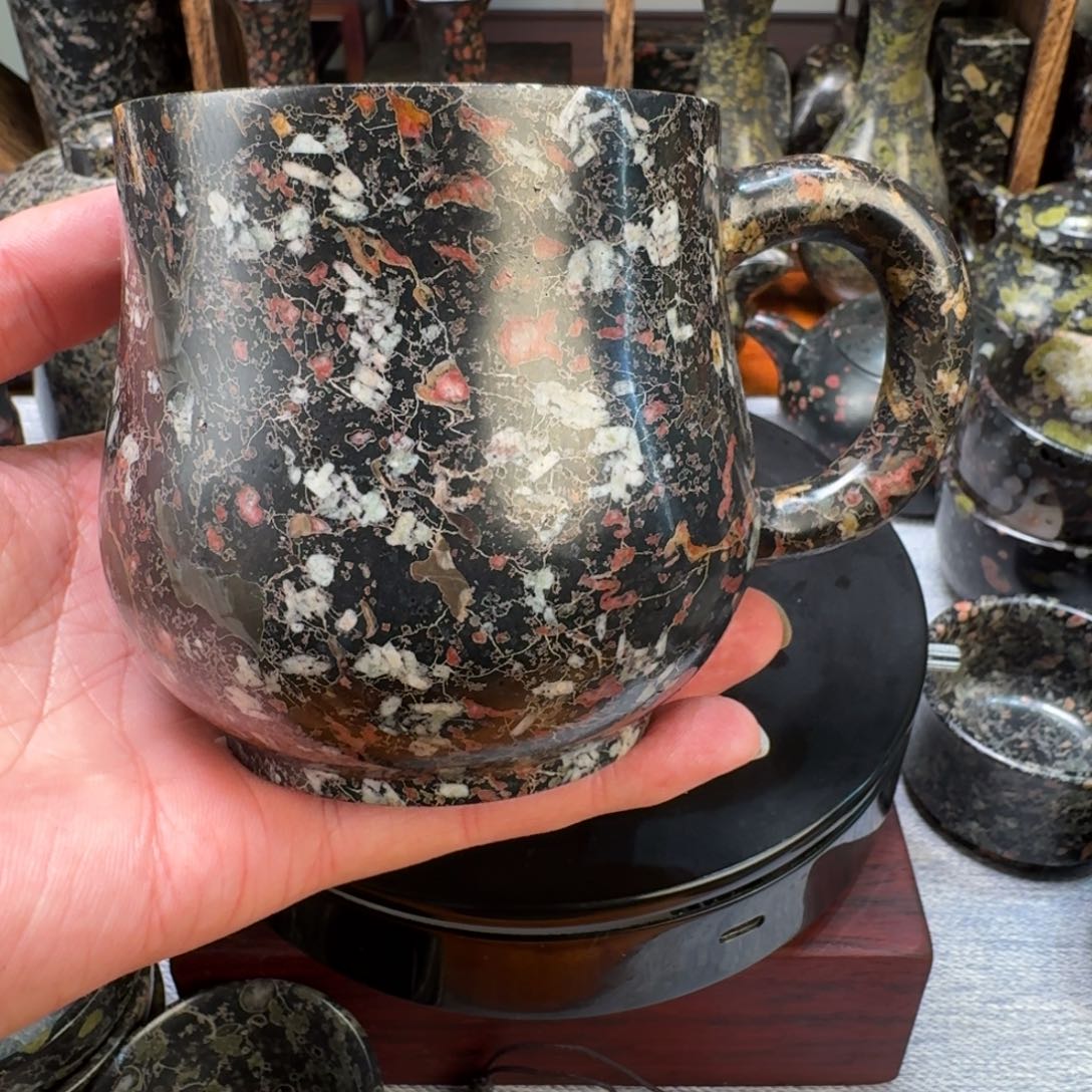 要****动梅花玉精品办公杯