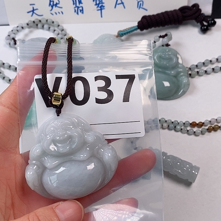 翡翠颈饰未镶嵌天然