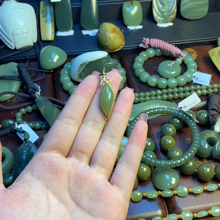 ~***~岫岩河磨玉（透闪石质玉）未镶嵌颈饰