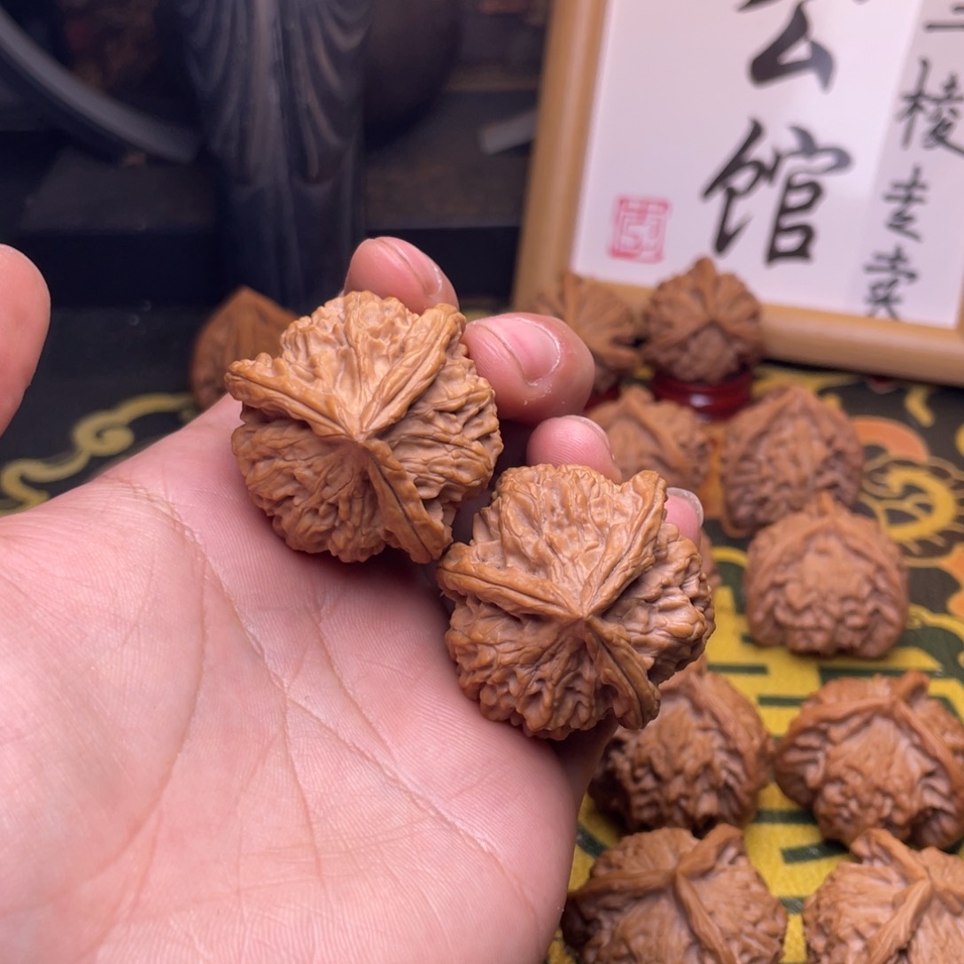 文玩核桃吊坠巅**夜玉玺