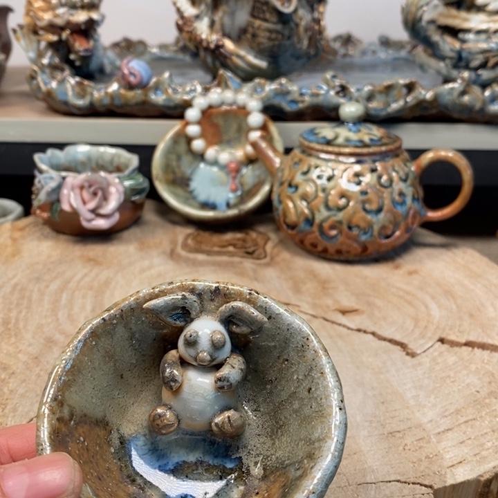 壶我们的确是一个人