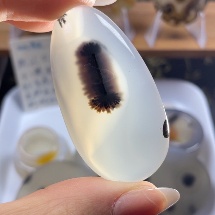 玛瑙/玉髓未镶嵌牌子