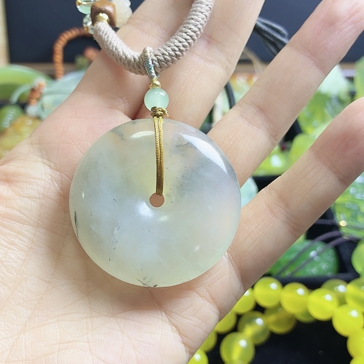 麗***蛇纹石玉未镶嵌手链