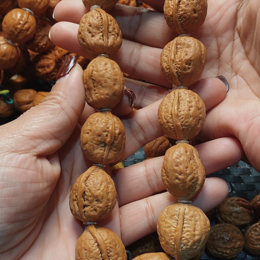 【闪购商品】文玩核桃吊坠绣花鞋