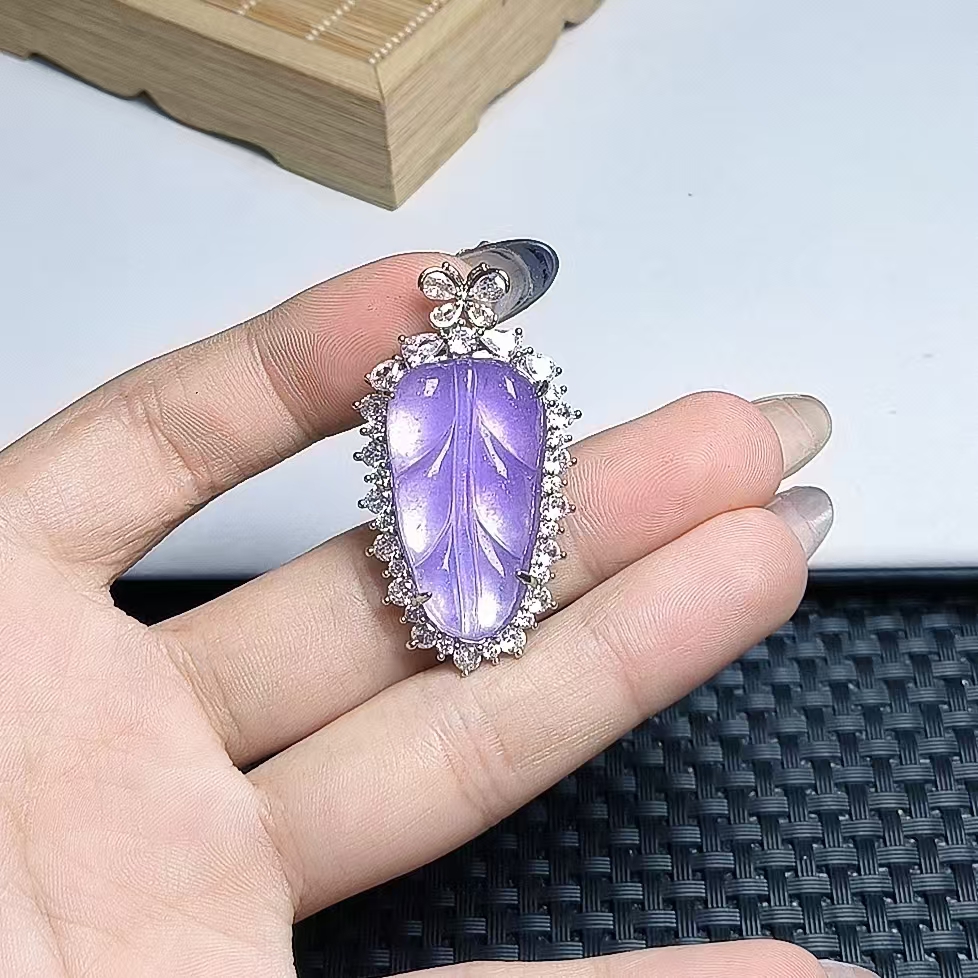 （聚宝严选）072紫叶子吊坠镶嵌精致气质妈妈款时尚精美