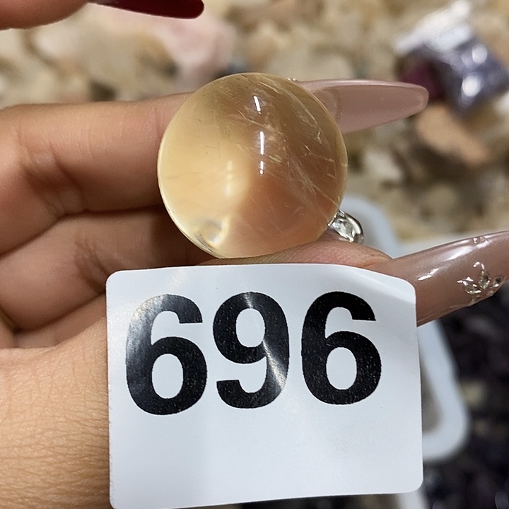 未镶嵌水晶珠宝半成品