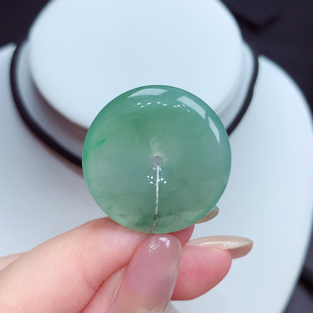 翡翠未镶嵌颈饰翡翠24，26.2/5.5