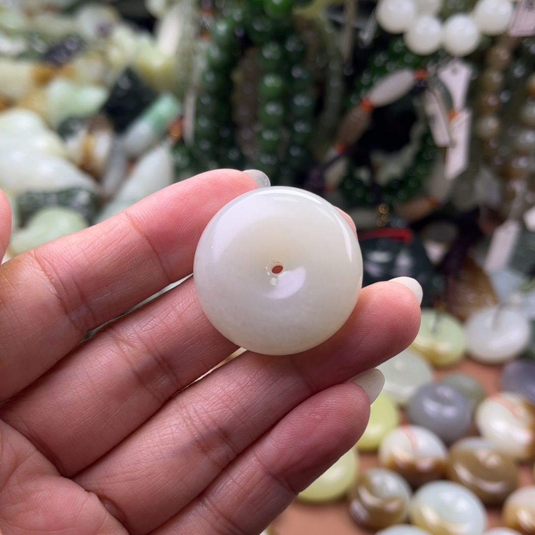 初***夏和田玉未镶嵌吊坠(不含链)