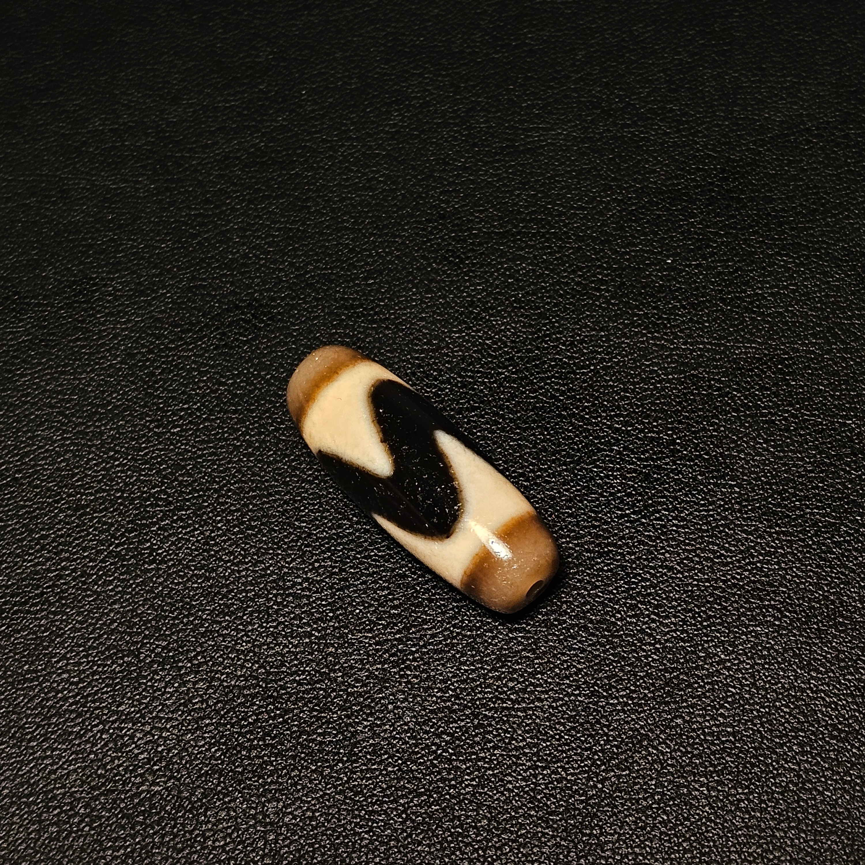 上肯工艺玛瑙珠 小牙牙 尺寸:29.6×10.7