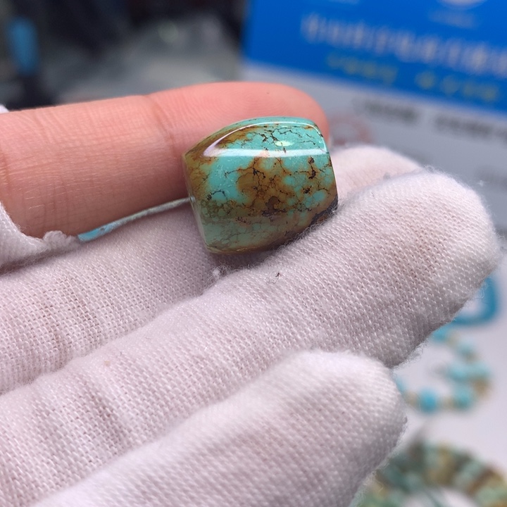 绿松石配饰未镶嵌