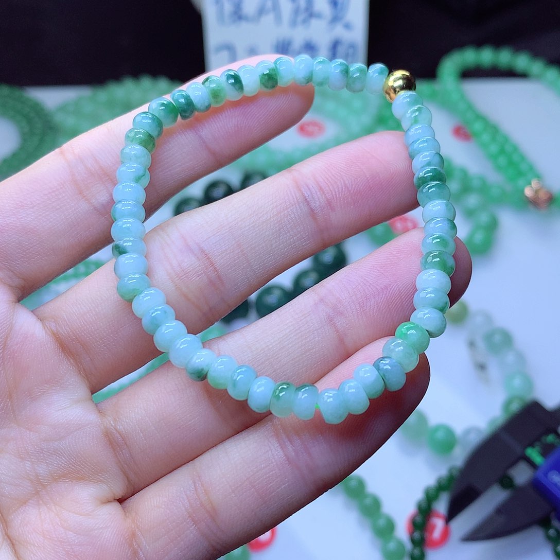 翡翠毛衣链未镶嵌