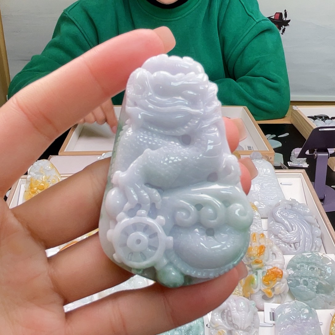 翡翠吊坠(不含链)未镶嵌
