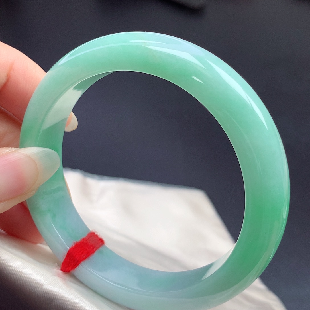 翡翠未镶嵌手镯56.3圈口