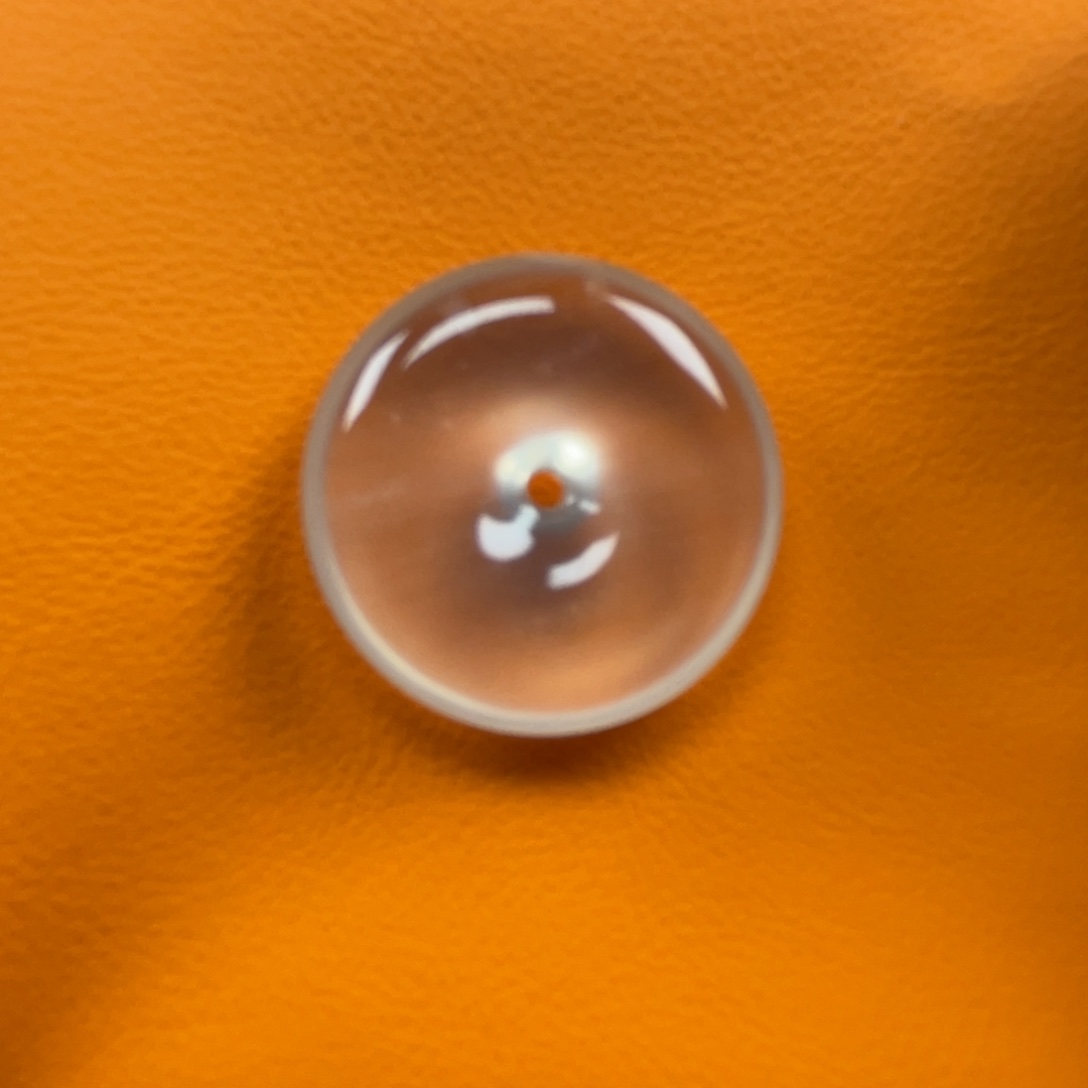 石英质玉未镶嵌颈饰平安扣