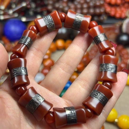 玛瑙/玉髓颈饰未镶嵌