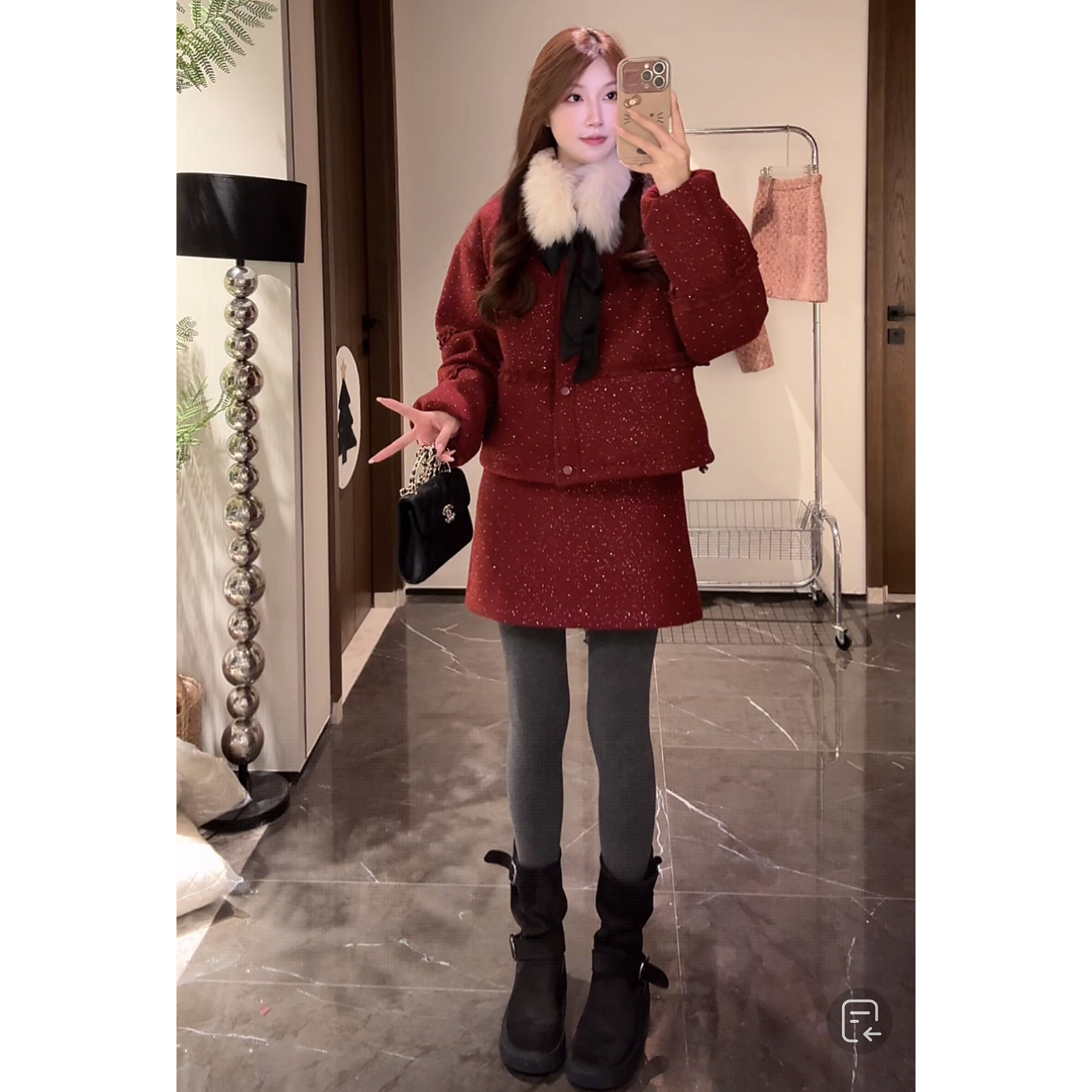 TT-9672  木耳边拼接羽绒内胆25冬新款毛领小香风羽绒套装女