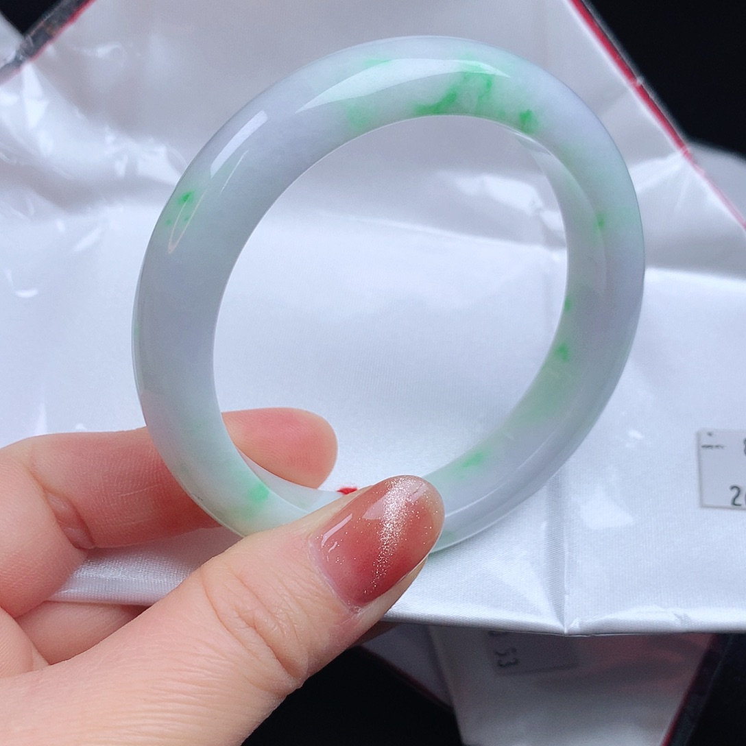 翡翠手镯未镶嵌8420x c c vvv