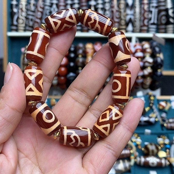 玛瑙/玉髓颈饰合金