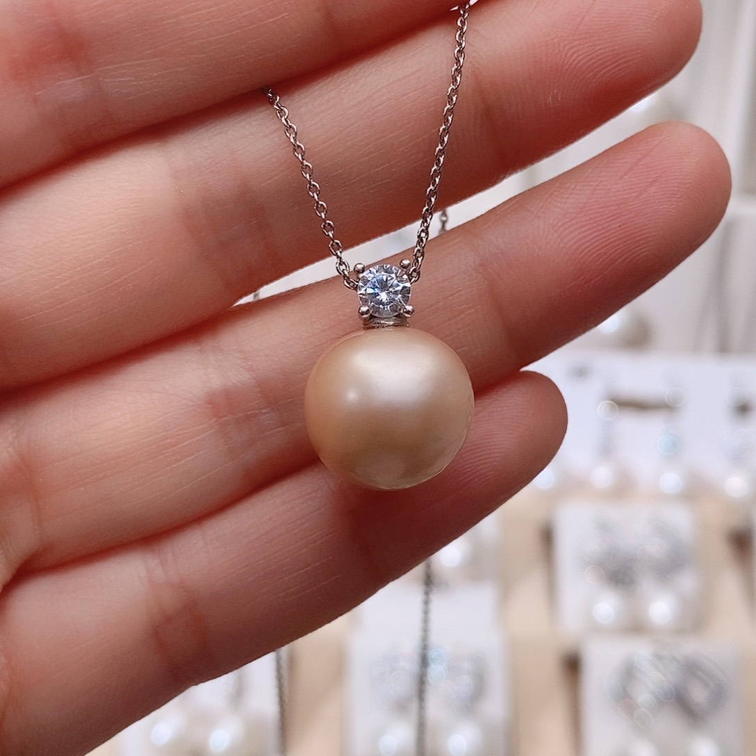 颈饰未镶嵌淡水珍珠