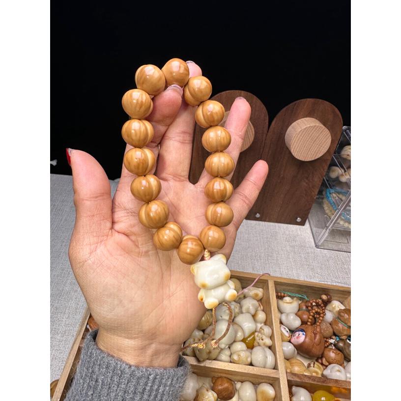 柯基小肥臀16➕猴头核桃屁桃爱心设计款手持精工雕刻文玩