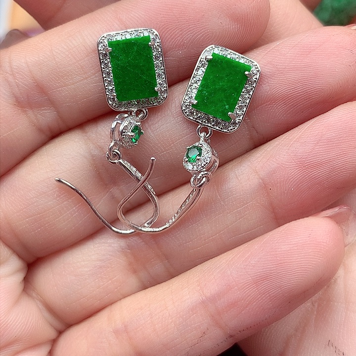 翡翠颈饰银S925镶嵌翡翠