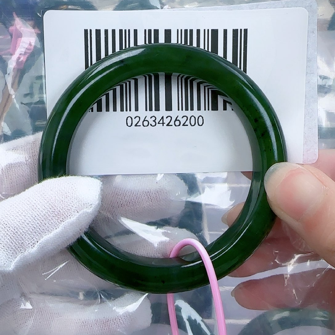 和田玉（碧玉）手镯未镶嵌56