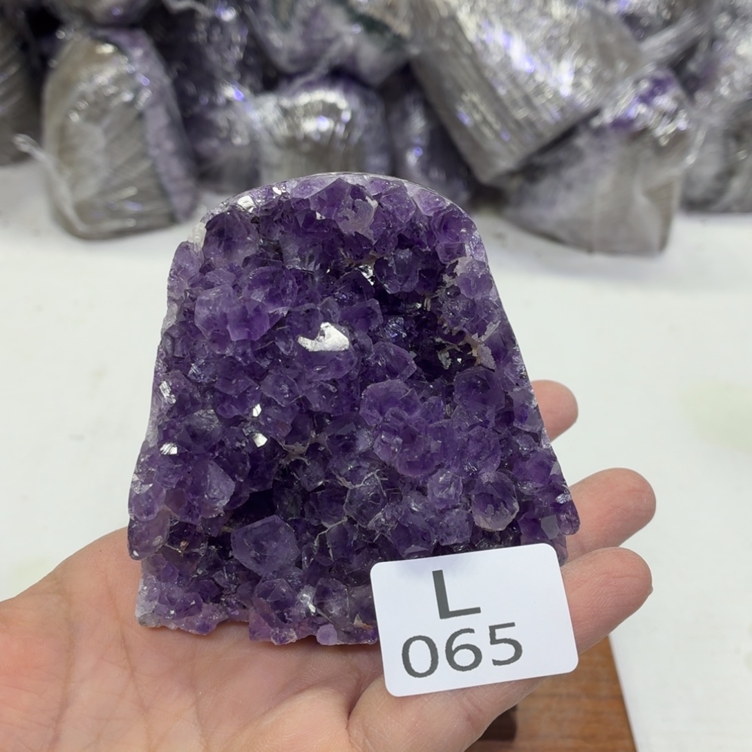 水晶摆件未镶嵌天然紫水晶