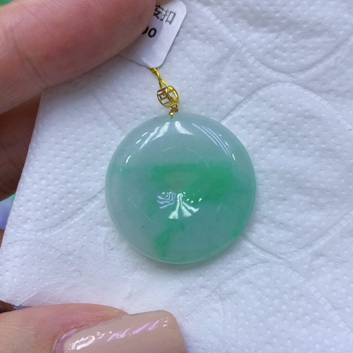 颈饰18K金镶嵌翡翠