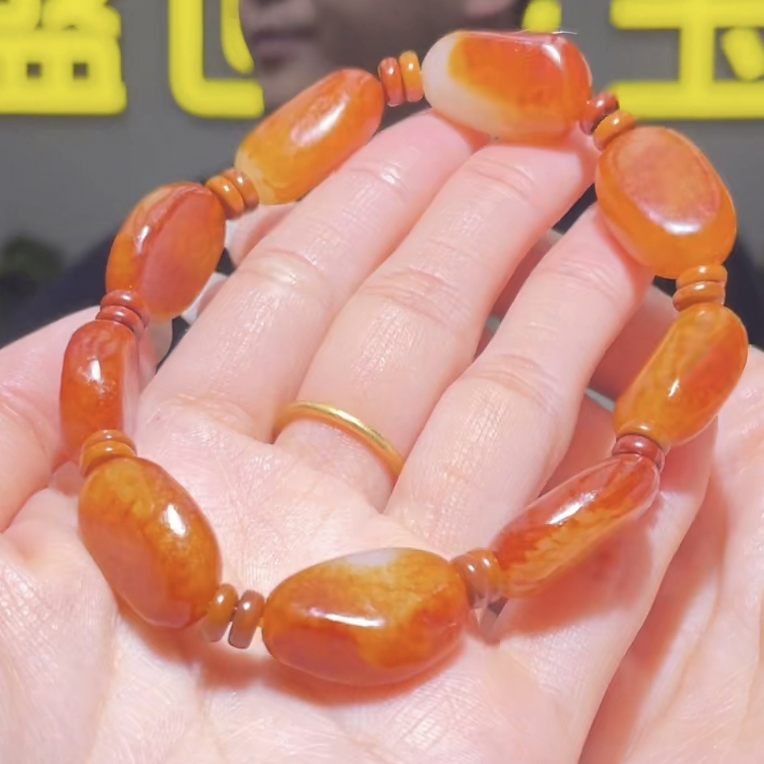 和田玉手串珠宝首饰多样性发货