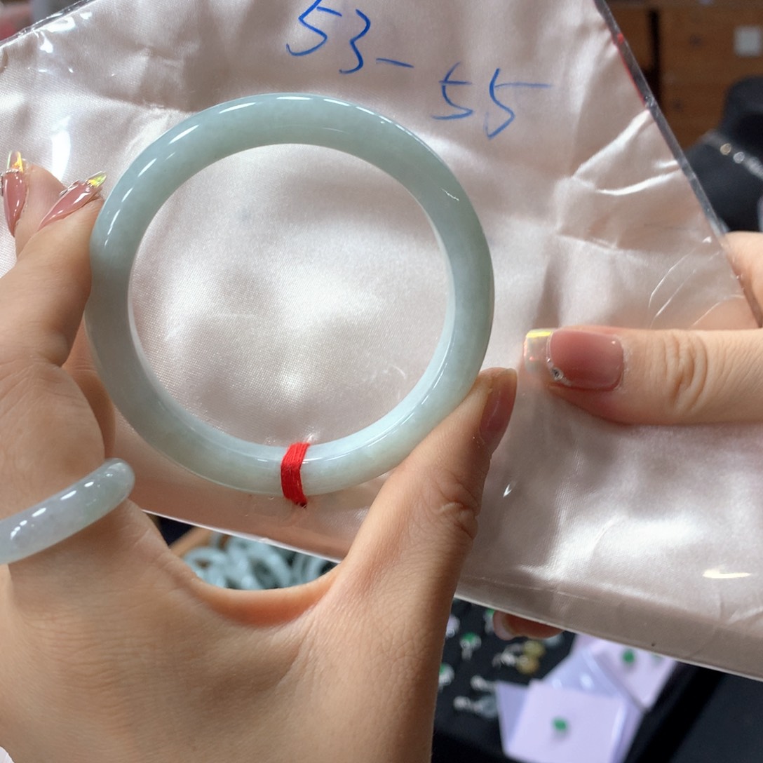 未镶嵌手镯翡翠买断