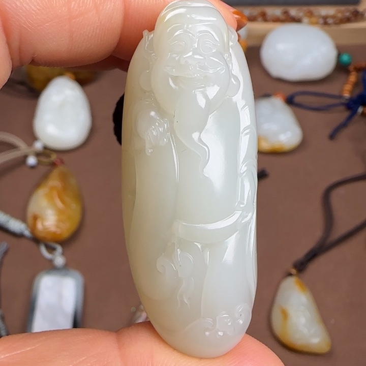 和田玉颈饰未镶嵌风*