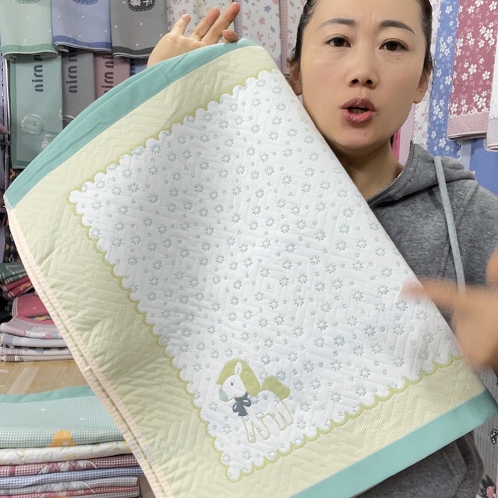 棉特价促销绿色小马