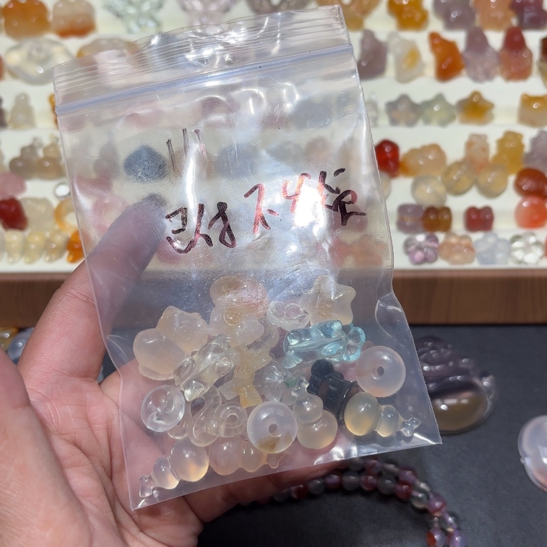 琉***苣玛瑙/玉髓未镶嵌颈饰