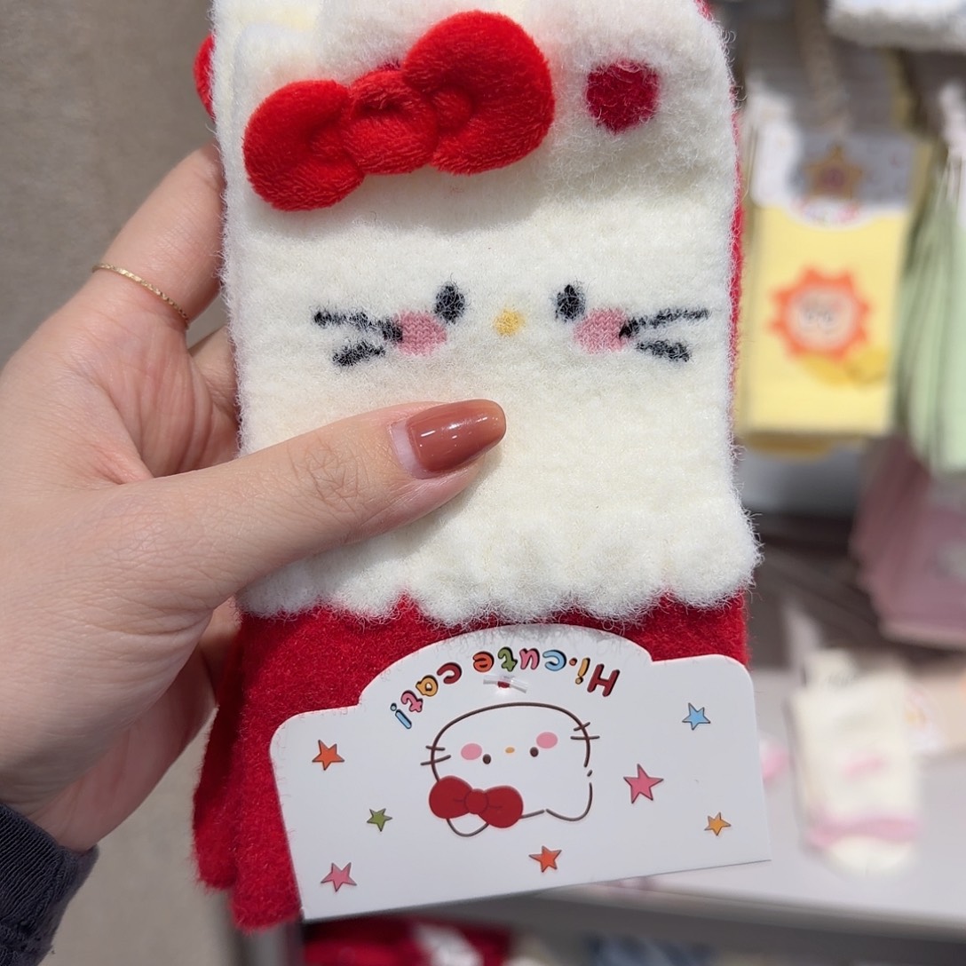 红色KT小袜子最爱