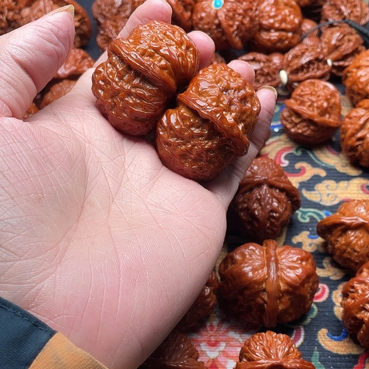 张***儿文玩核桃吊坠文玩核桃南瓜墩