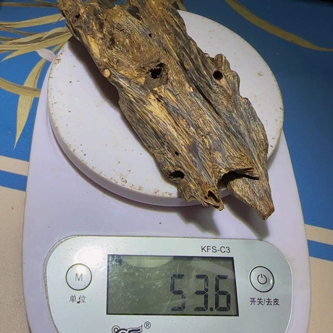 沉香手把件无**学沉香奇楠紫棋老料53克