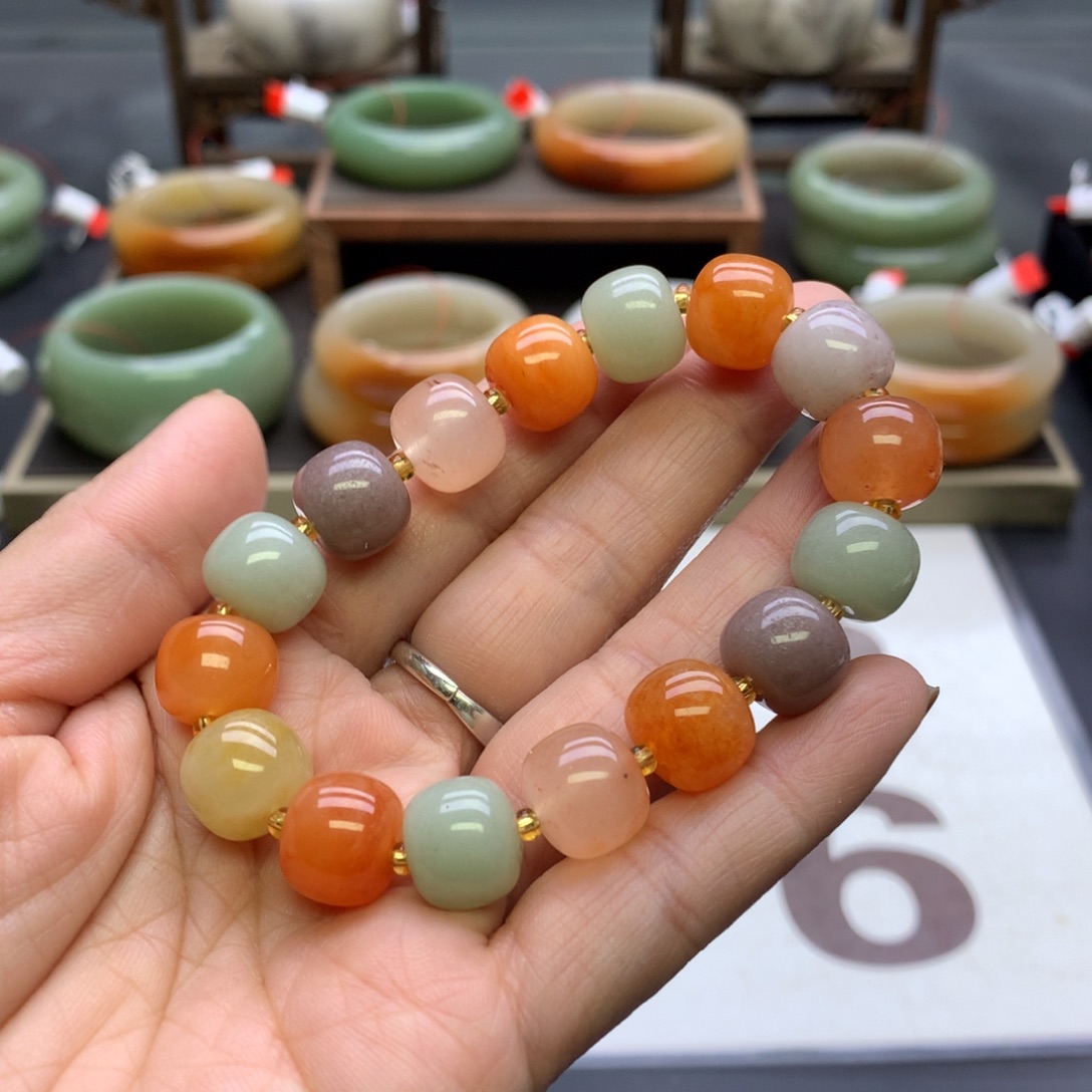 石英质玉未镶嵌手镯