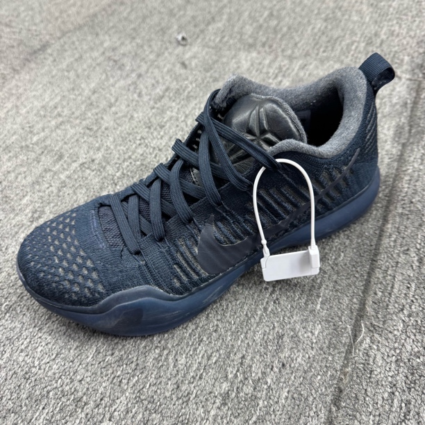95新 NIKE/耐克 42码 95新无盒 Nike Zk10