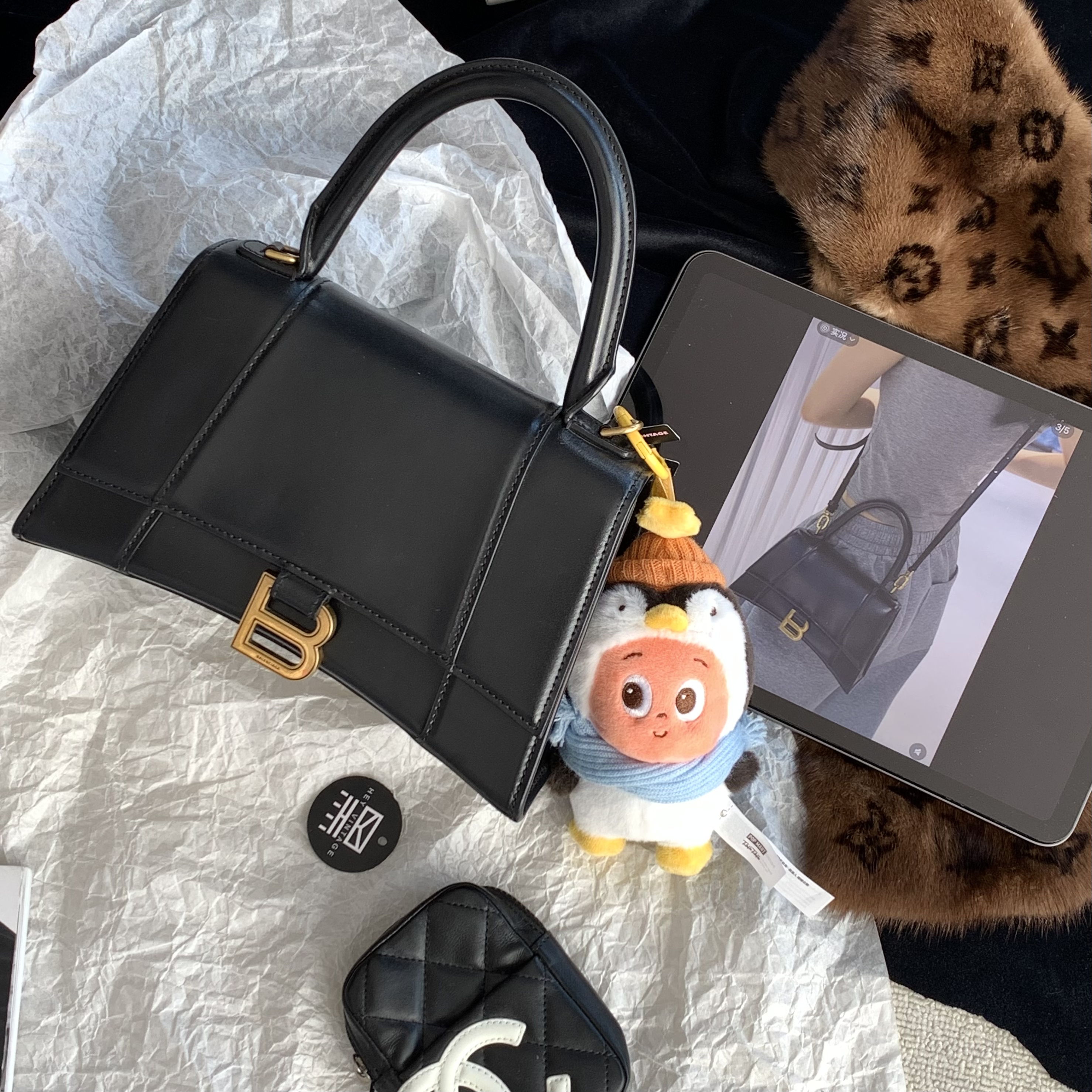 95新 Balenciaga/巴黎世家 黑金光面沙漏 s码 22.5cm 18855571