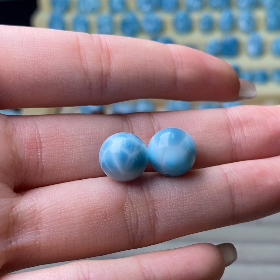 s***针钠钙石（海纹石）未镶嵌手串