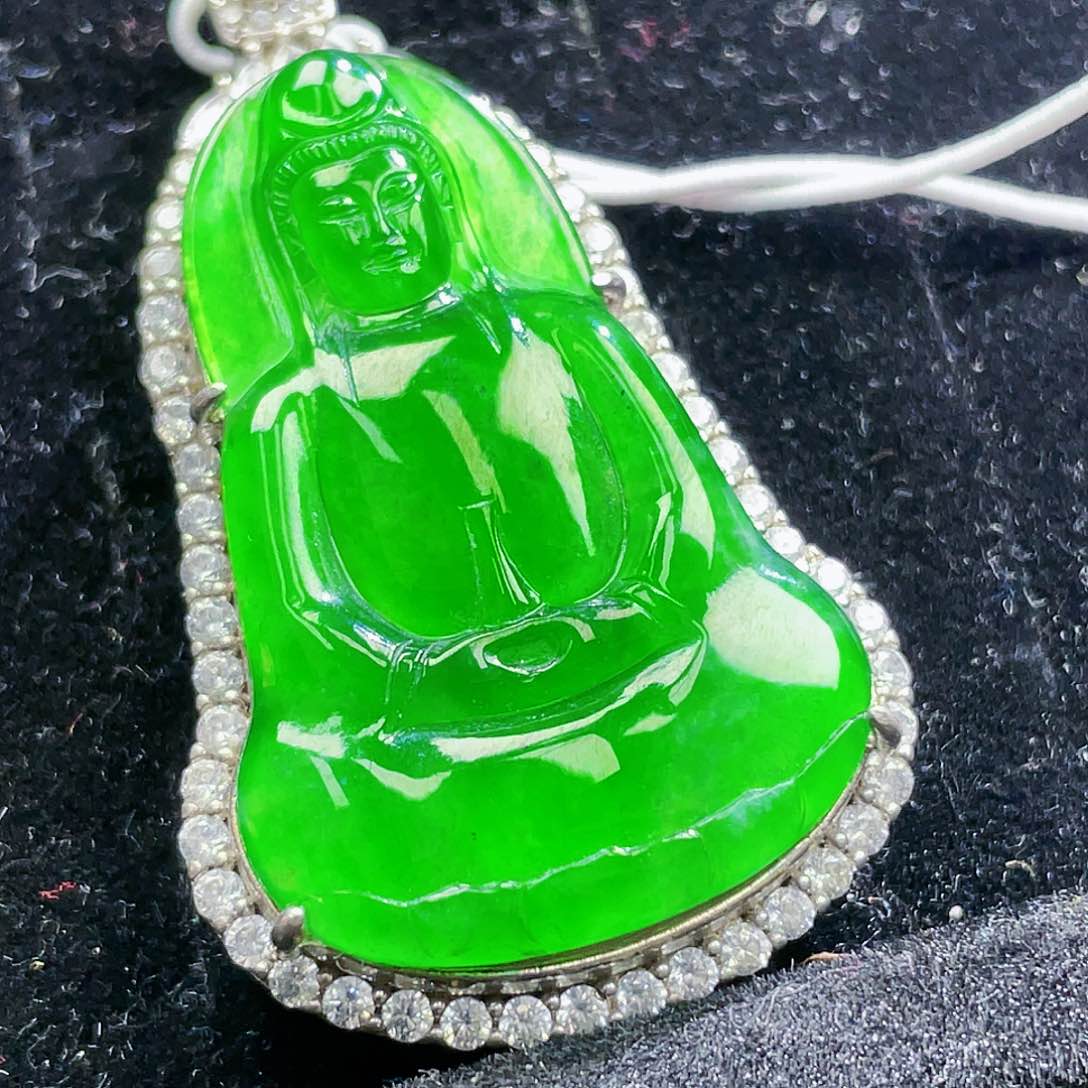 翡翠颈饰未镶嵌133，