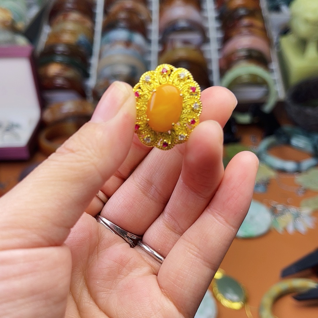 蛇纹石玉戒指未镶嵌