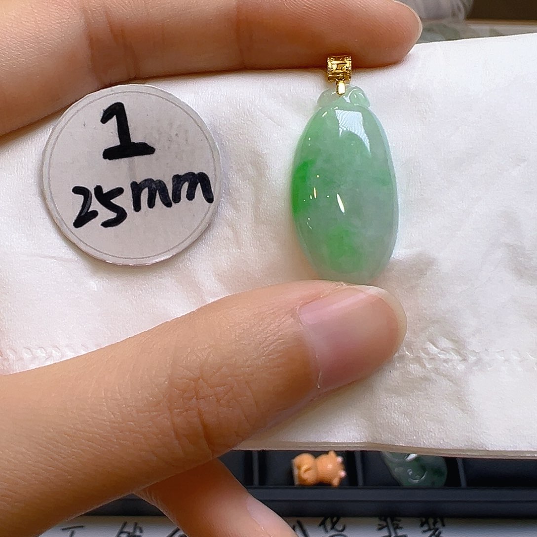 翡翠颈饰18K金镶嵌翡翠