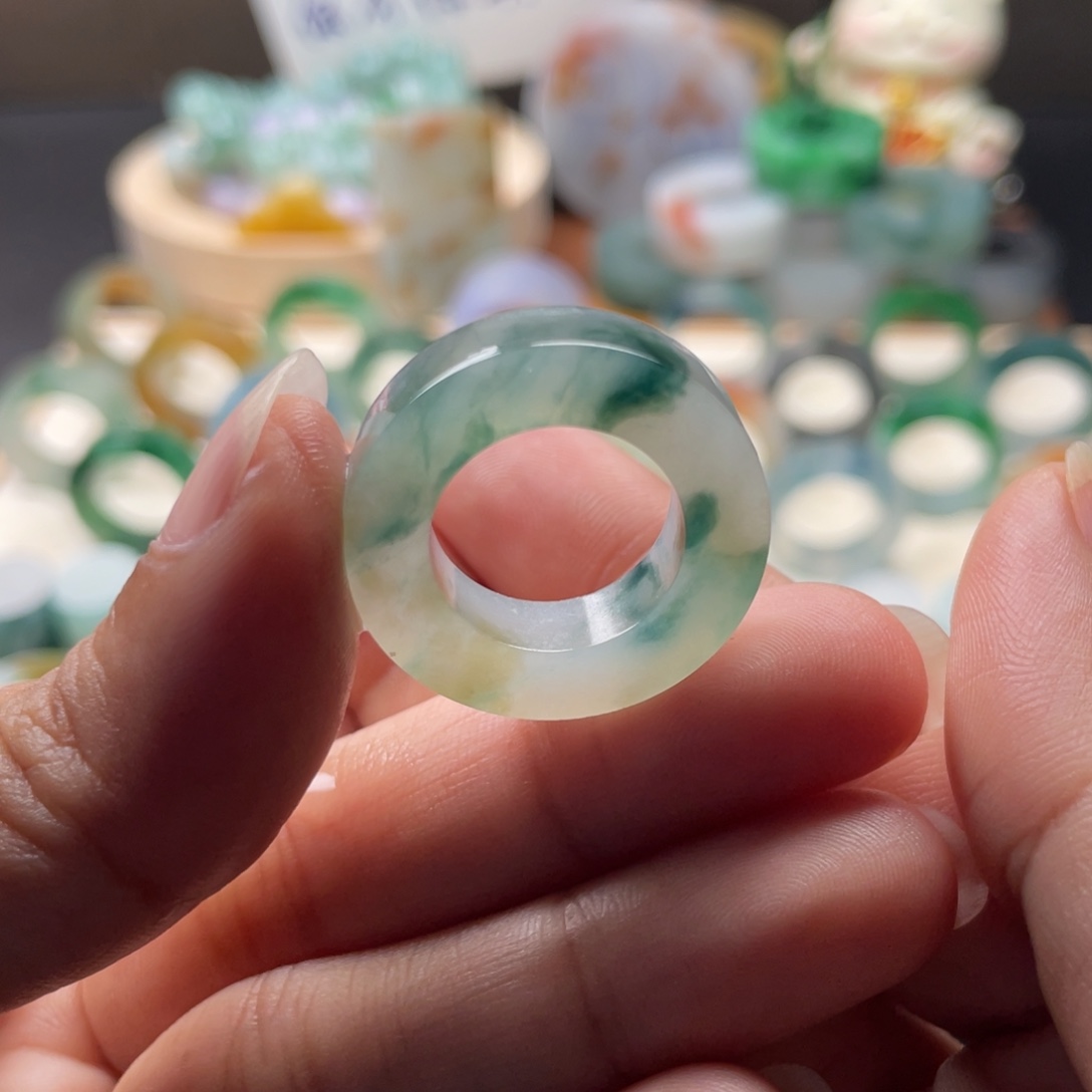 定制翡翠未镶嵌翡翠