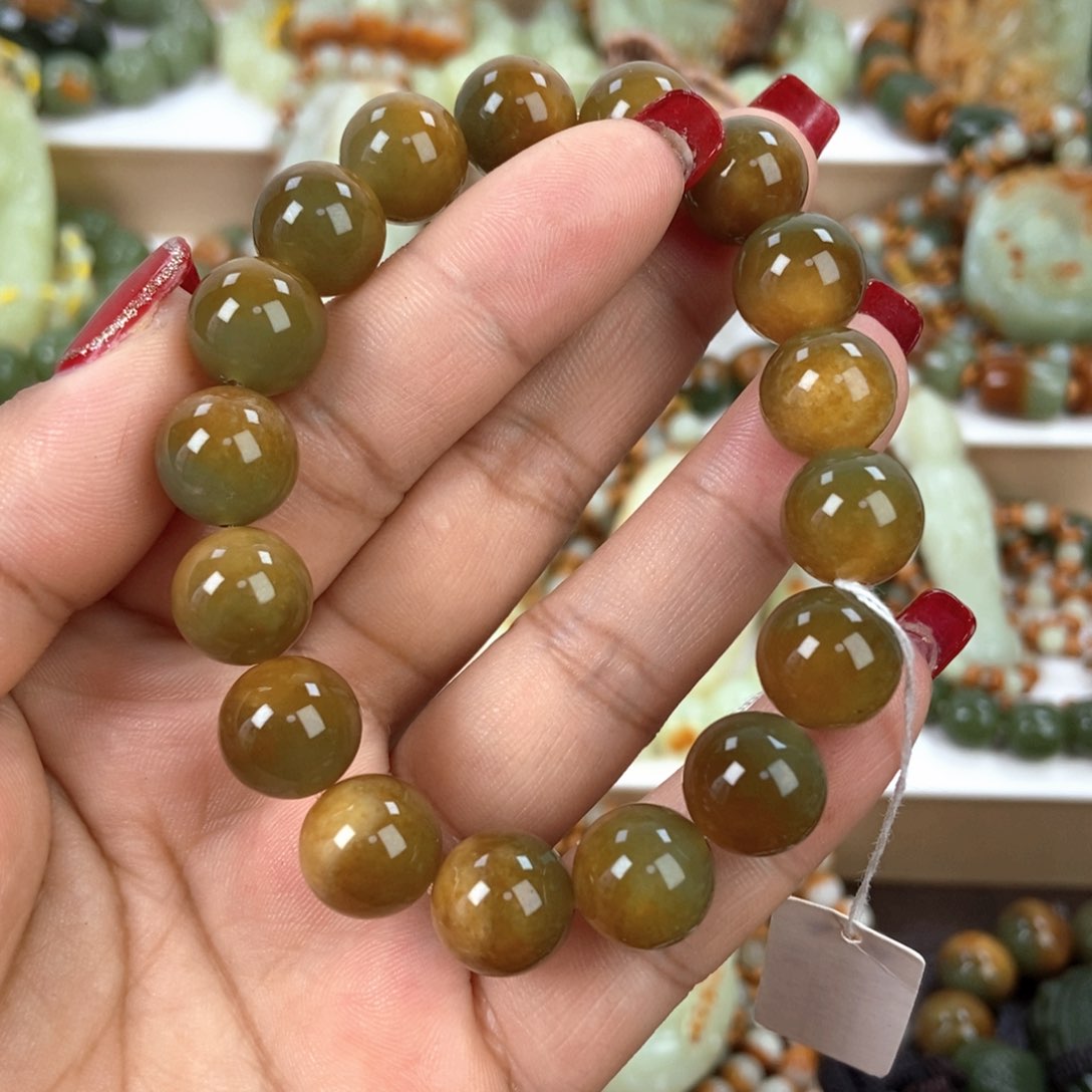 透闪石质玉手串未镶嵌