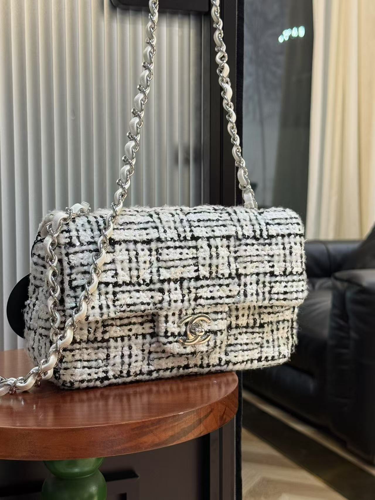 95新 Chanel/香奈儿 白雪公主cf银扣大mini编织包 20cm 11976589